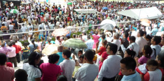 El río de Dios nunca baja su caudal El río de Dios nunca baja su caudal