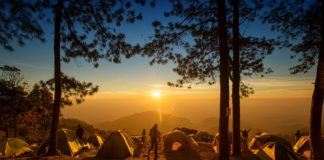Trastornando el campamento del enemigo Trastornando el campamento del enemigo