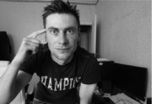 Jóvenes parados en la raya Jóvenes parados en la raya