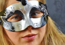 Hay personas con doble vida Hay personas con doble vida