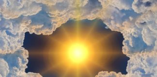 Dios es indivisible, es la unidad perfecta Dios es indivisible, es la unidad perfecta