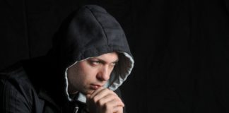 El que no ama a su hermano es homicida El que no ama a su hermano es homicida