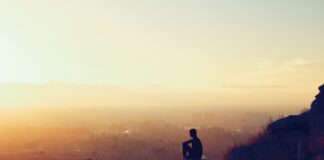 Cuando Dios se aleja de tu vida Cuando Dios se aleja de tu vida