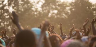 Por qué debemos predicar la palabra de Dios Por qué debemos predicar la palabra de Dios